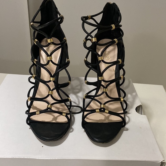 Aldo Size 9 black leather heel - Picture 3 of 6